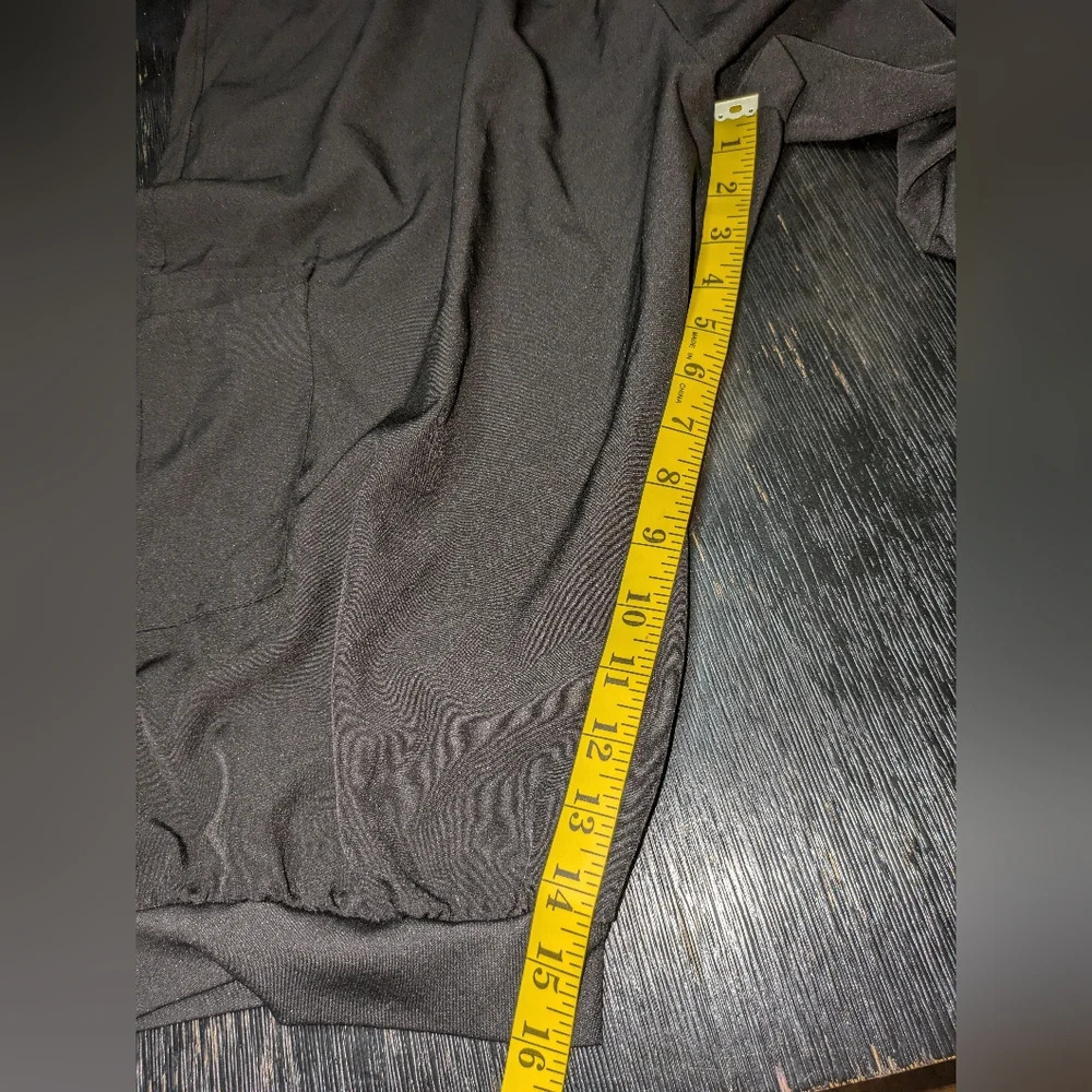 Shein Curve Women's Plus Size Baggy Lightweight Black Capri Size 3XL. EUC - Picture 5 of 8
